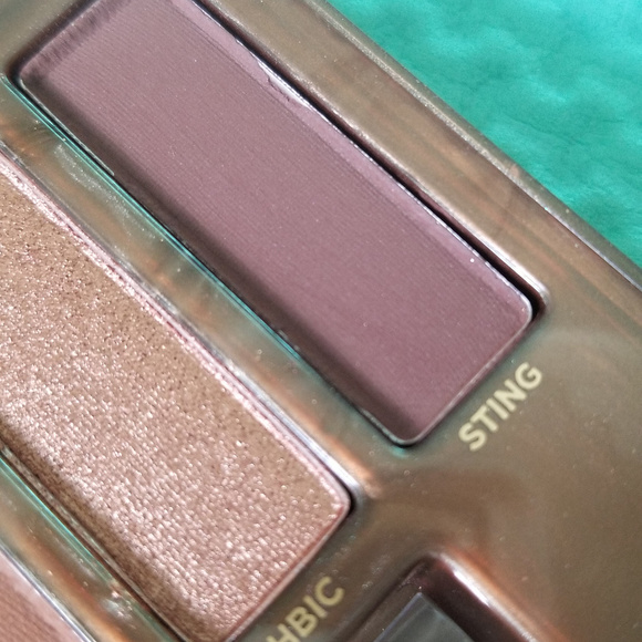 Urban Decay Naked Honey eyeshadow palette NIB - Picture 6 of 8